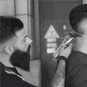 BaByliss PRO ChromFX vezetékes / vezeték nélküli hajnyíró ezüst